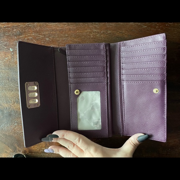 Michael Kors Purse & Wallet - Picture 5 of 5